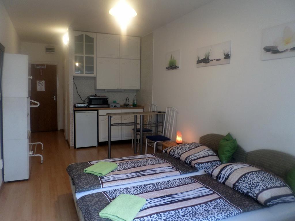 Apartments Leslie Budapest Exterior foto