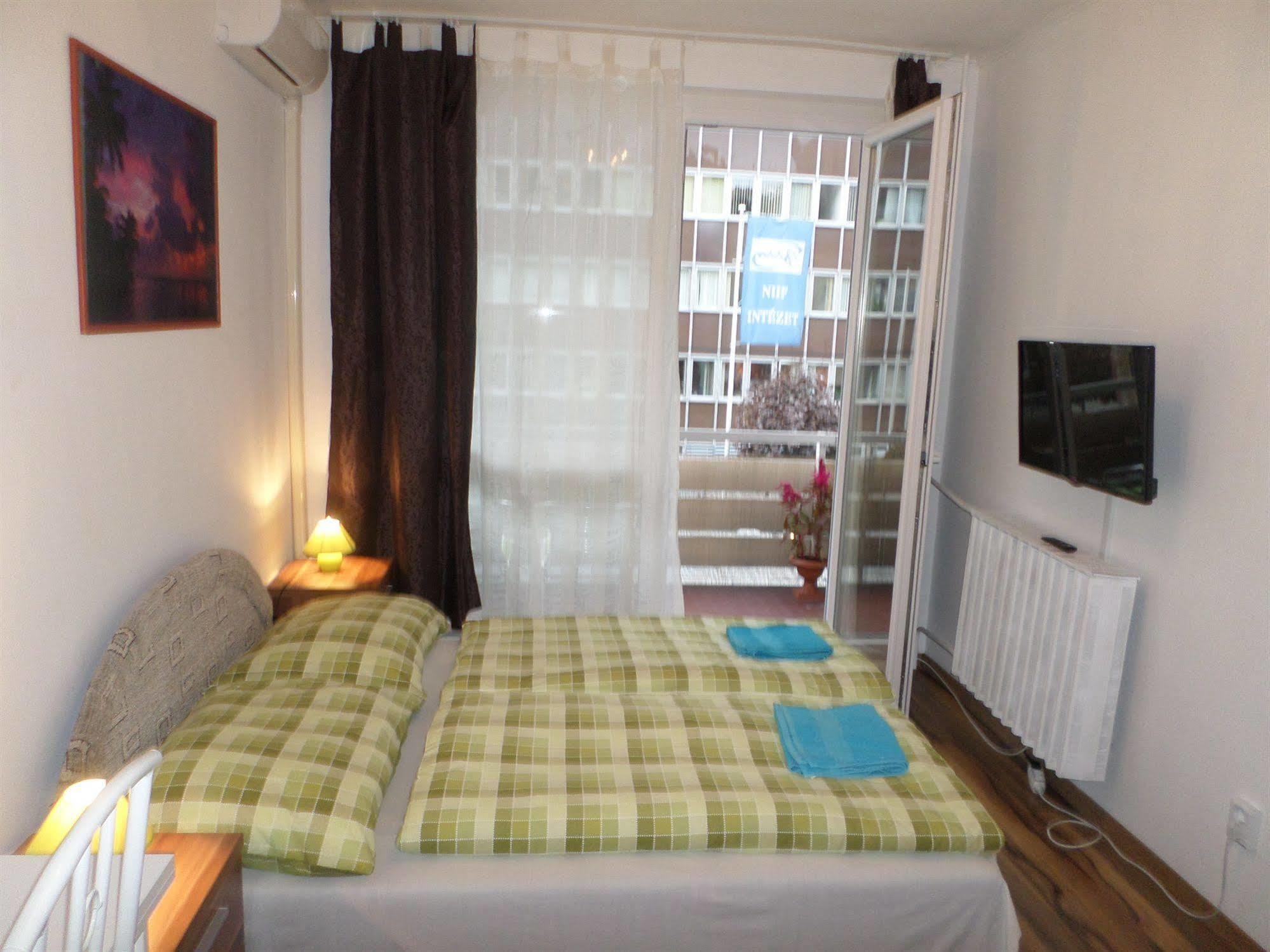 Apartments Leslie Budapest Exterior foto